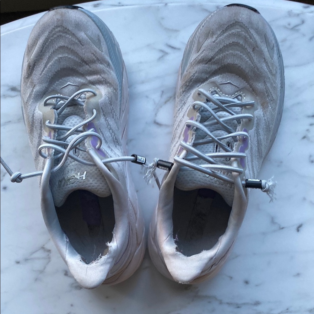 Hoka  Grey Running Shoes do 7.